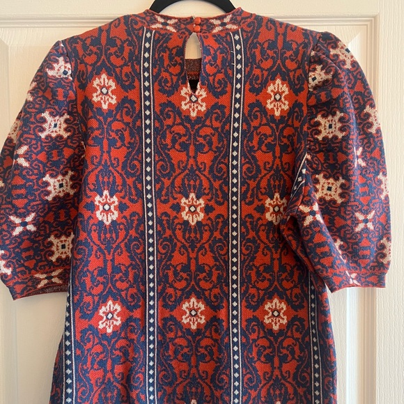 Vici - Short Sleeve - Patterned Top - Picture 3 of 4